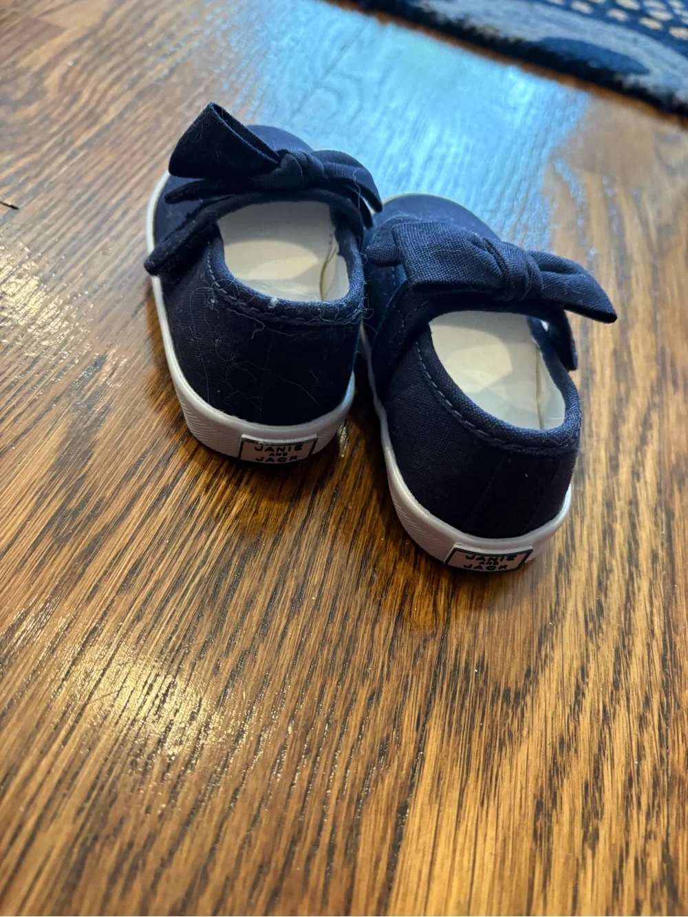 Janie & Jack size 4 Mary Jane sneakers
